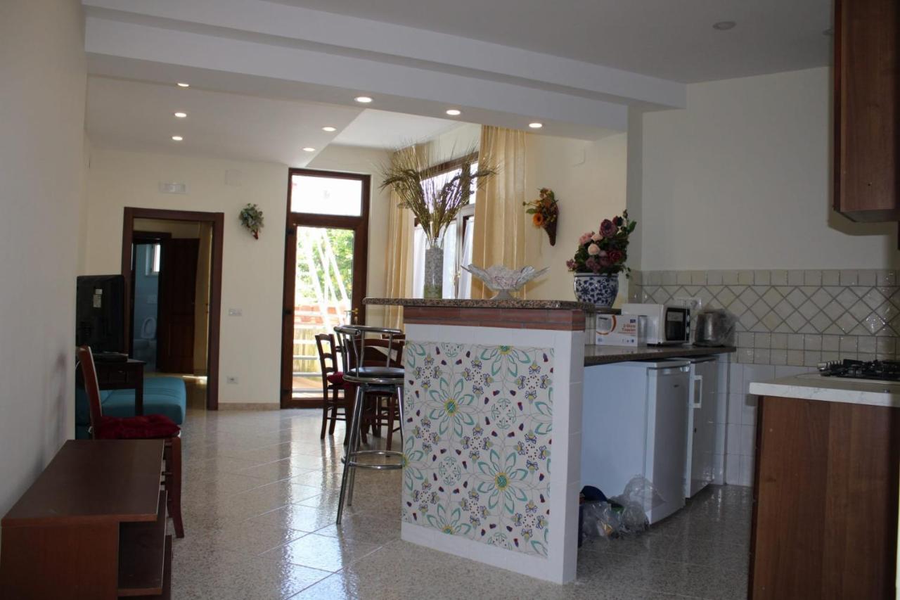 Villa Casa Angelina à Termini Extérieur photo